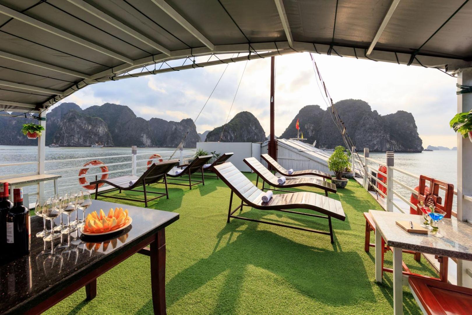 Cozy Bay Classic Cruise Ha Long Eksteriør billede