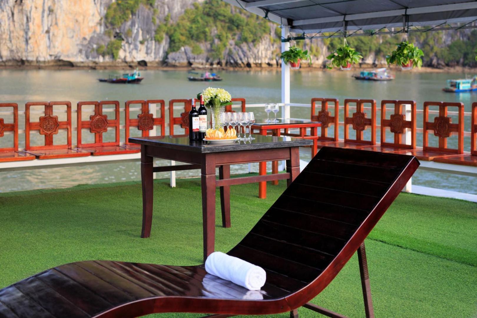 Cozy Bay Classic Cruise Ha Long Eksteriør billede