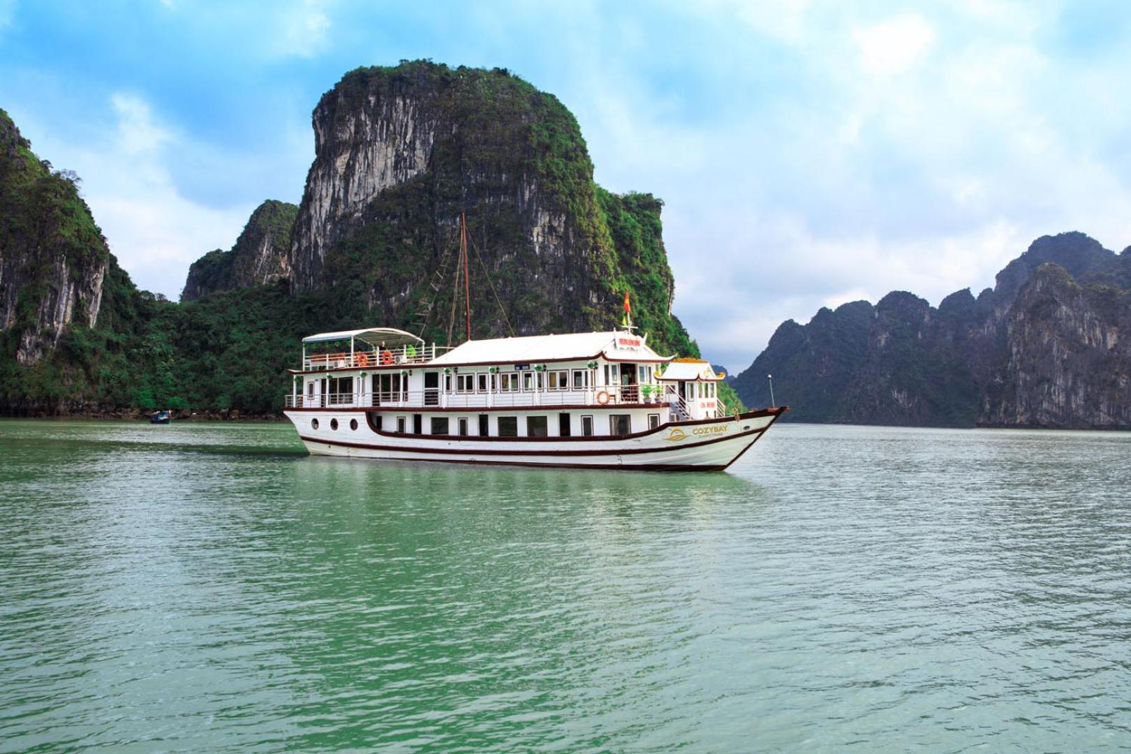 Cozy Bay Classic Cruise Ha Long Eksteriør billede