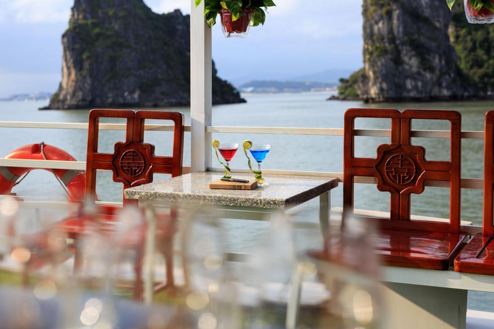 Cozy Bay Classic Cruise Ha Long Eksteriør billede