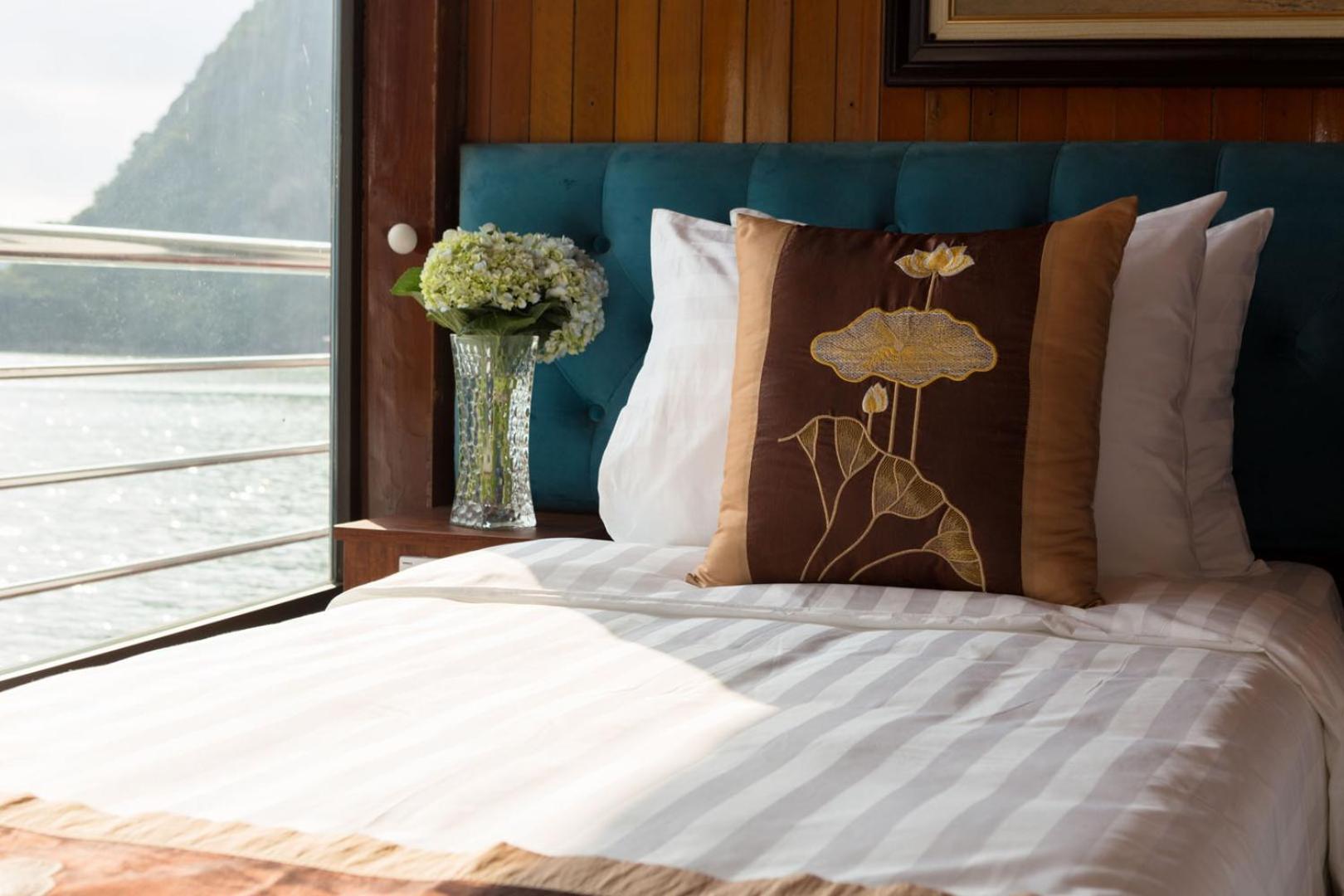 Cozy Bay Classic Cruise Ha Long Eksteriør billede
